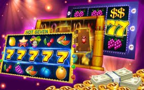 topspin88 mobile app login screen and live-dealer game menu showing Sic Bo Dadu and other table games